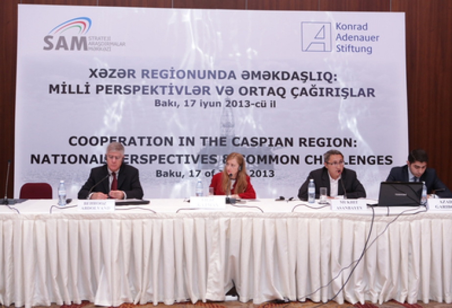 La conférence “La coopération dans la région de la Caspienne: les perspectives nationales nationales et les défis” à Bakou