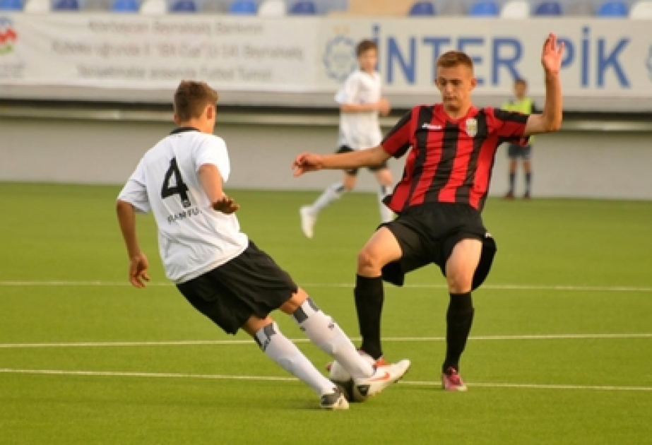 L’équipe allemande «Eintracht» a remporté sa deuxième victoire lors du tournoi international pour la Coupe de la Banque Internationale d’Azerbaïdjan