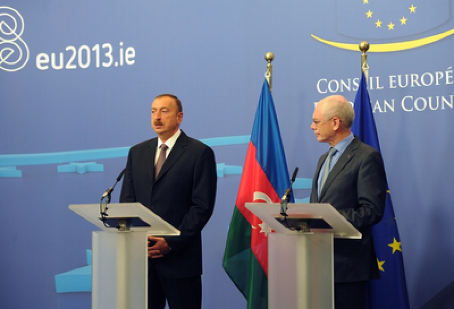 Le président azerbaïdjanais Ilham Aliyev et le président du Conseil européen, Herman Van Rompuy, ont tenu une conférence de presse VİDEO