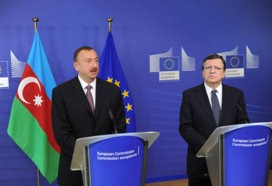 Le président azerbaïdjanais Ilham Aliyev et José Manuel Barroso, président de la Commission européenne ont tenu une conférence de presse conjointe VİDEO