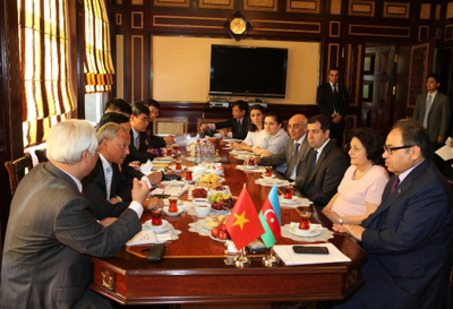 La délégation dirigée par le vice- président du parlement vietnamien a été à l’Université d’Etat de Bakou