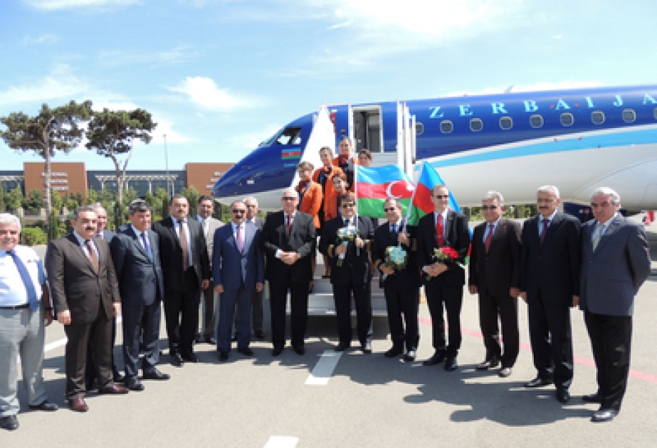 AZAL привез в Баку пассажирский самолет типа «Embraer»