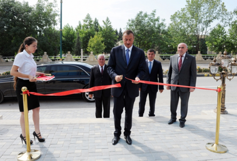 President Ilham Aliyev inaugurates new administrative building of Shabran district branch of New Azerbaijan Party VİDEO