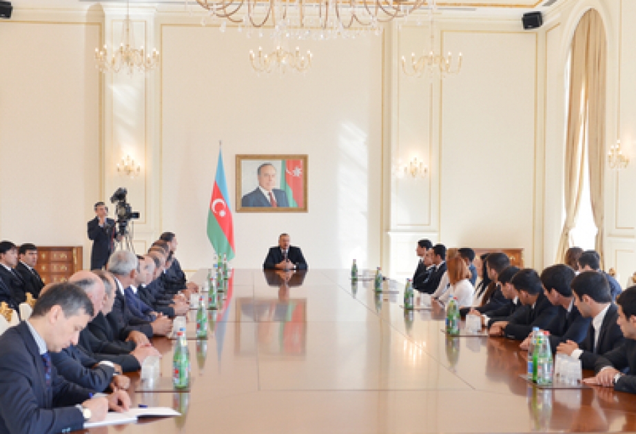 Azərbaycan Prezidenti İlham Əliyev Kazanda keçirilən XXVII Ümumdünya Yay Universiadasının qaliblərini, mükafatçılarını, onların məşqçilərini və respublikanın idman mütəxəssislərini qəbul etmişdirVİDEO