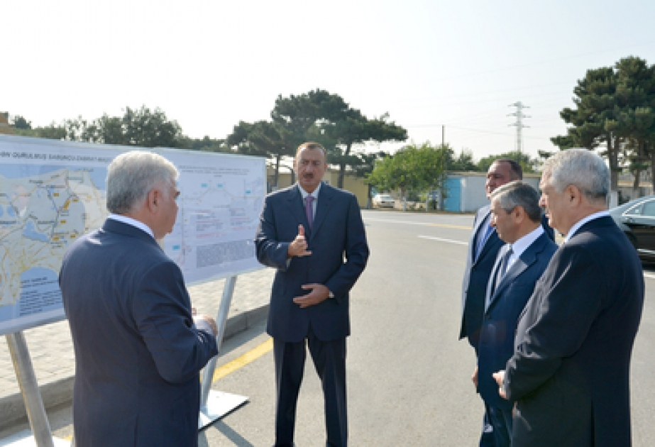 Le président Ilham Aliyev s’est familiarisé avec les travaux de reconstruction en cours dans la partie de Zabrat-Bouzovna de l’autoroute Sabountchou-Zabrat-Machtagha-Bouzovna VİDEO