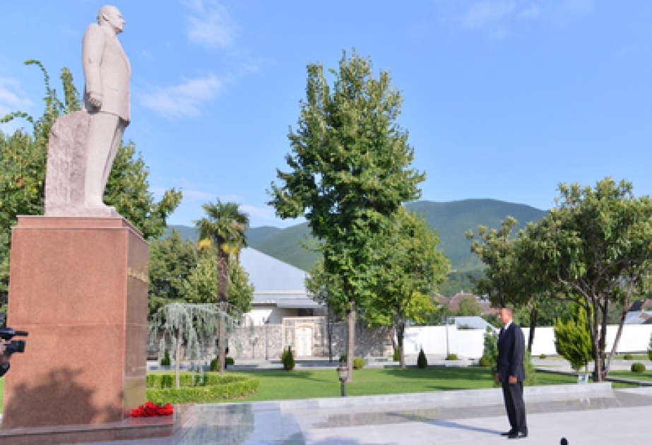 Le président azerbaïdjanais Ilham Aliyev est arrivé en visite à Chéki VİDEO