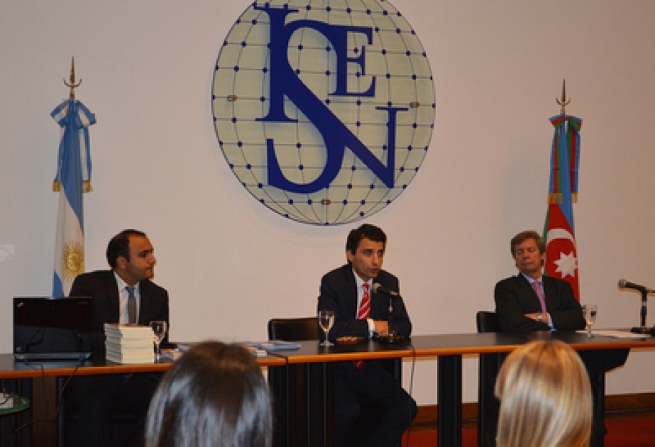 Eine Delegation der Aserbaidschan Diplomatischen Akademie Argentinien besucht