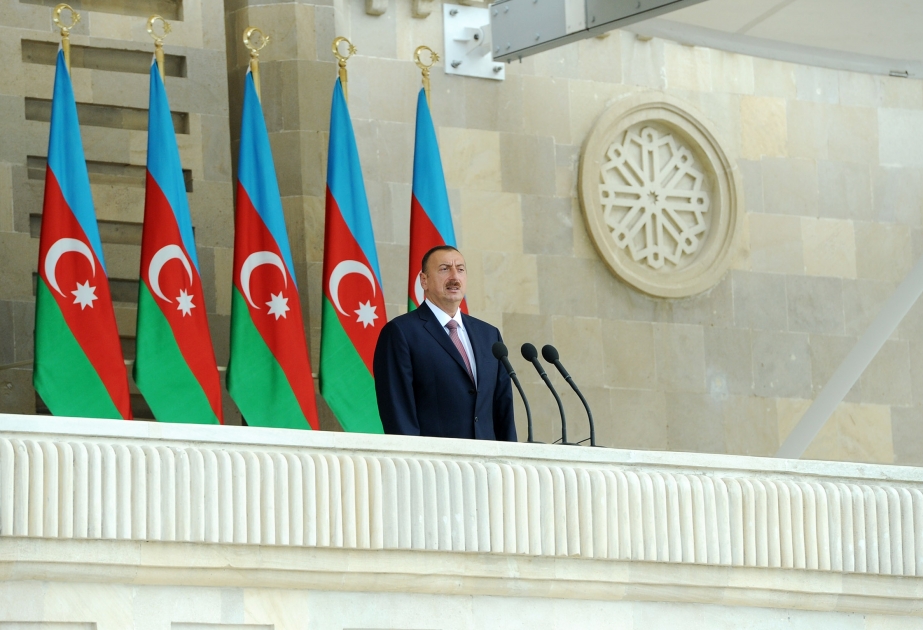 Azərbaycanın Silahlı Qüvvələrinin 95 illiyi münasibətilə Bakıda təntənəli hərbi parad keçirilmişdirPrezident, Ali Baş Komandan İlham Əliyev hərbi paradda olmuşdur VİDEO