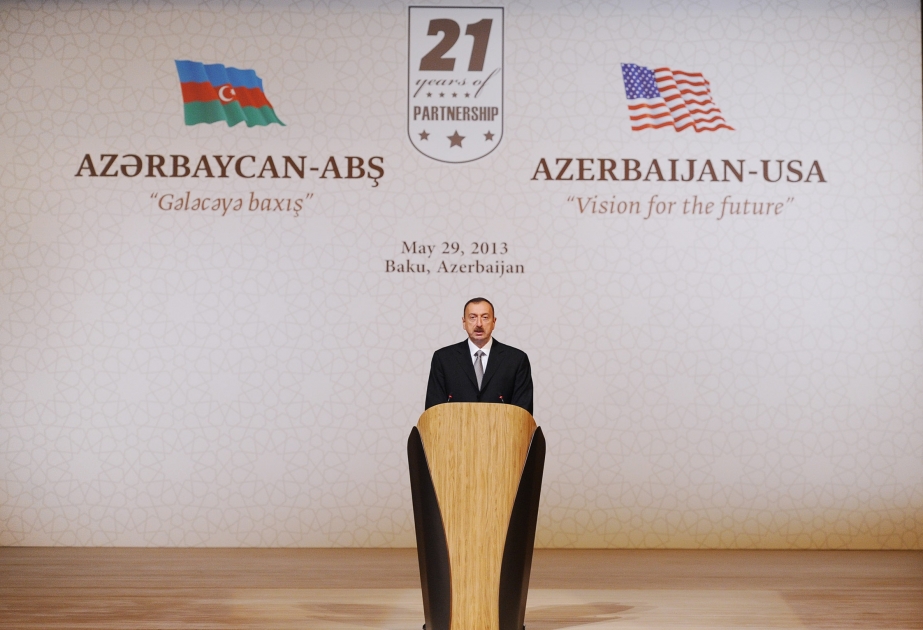 Bakıda “Gələcəyə baxış” Azərbaycan-ABŞ Forumu keçirilmişdirAzərbaycan Prezidenti İlham Əliyev Forumun rəsmi açılış mərasimində iştirak etmişdirVIDEO