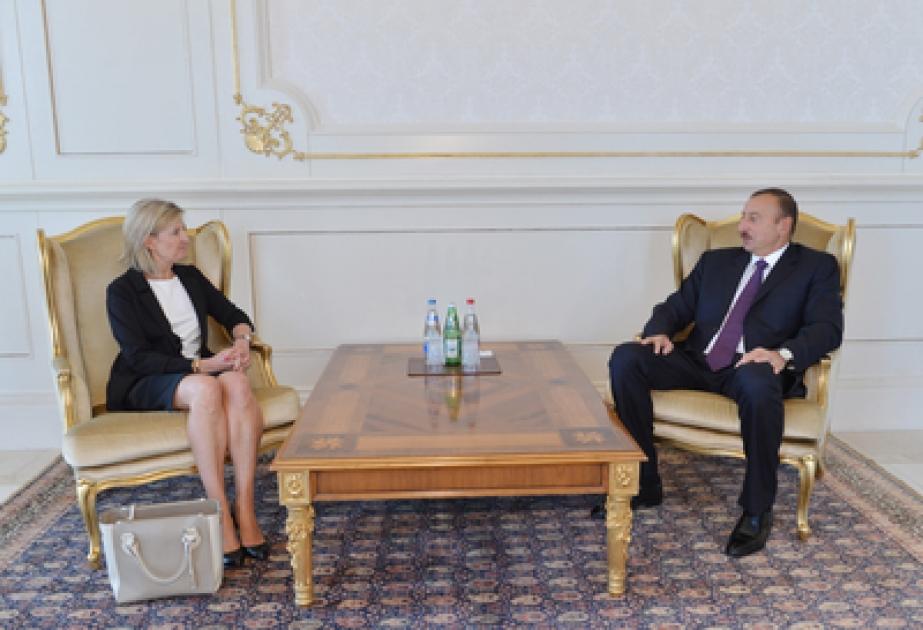 Le président Ilham Aliyev a reçu les lettres de créances de Carine Petit, ambassadeur de Belgique en Azerbaïdjan VİDEO