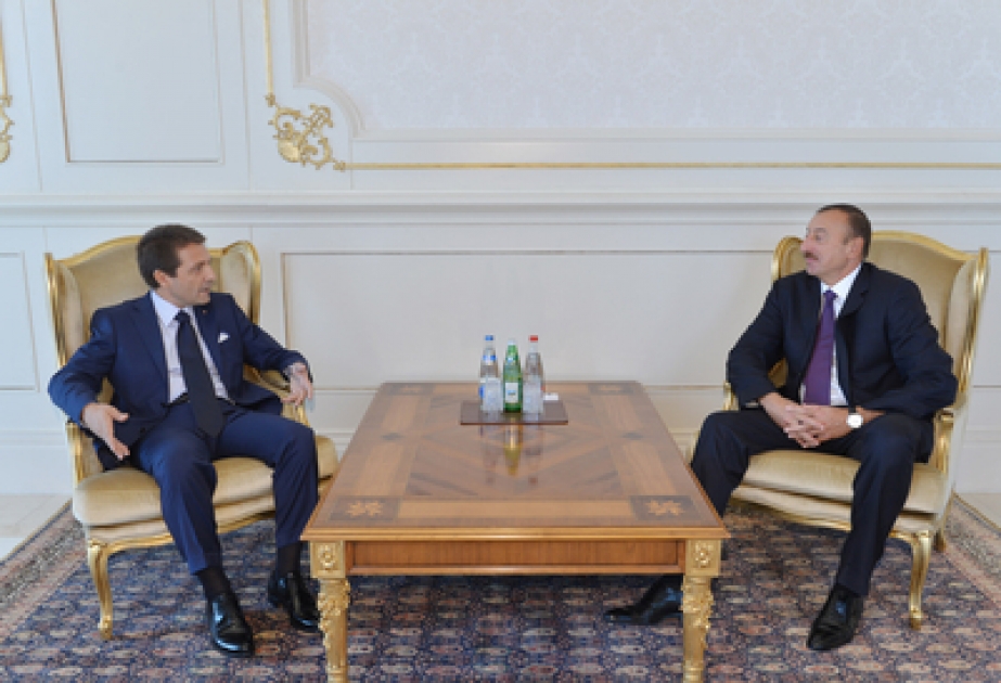 Le président Ilham Aliyev a reçu les lettres de créance de l’ambassadeur d’Italie en Azerbaïdjan VİDEO