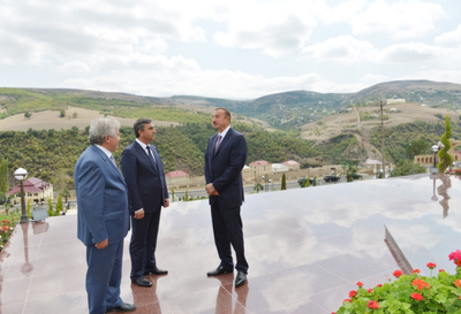 Le président azerbaïdjanais Ilham Aliyev est arrivé à la région de Yardymly VİDEO