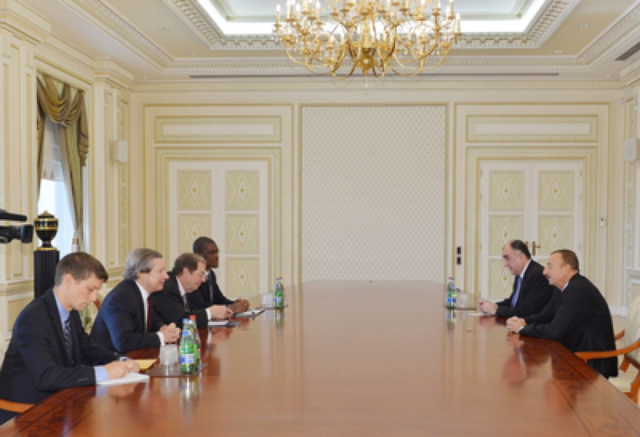 President Ilham Aliyev receives new U.S. Co-Chair of OSCE Minsk Group James Warlick VİDEO