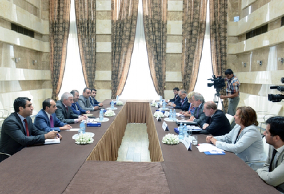 Les membres de la mission d’observation préélectorale de l’APCE ont été à la Commission électorale centrale