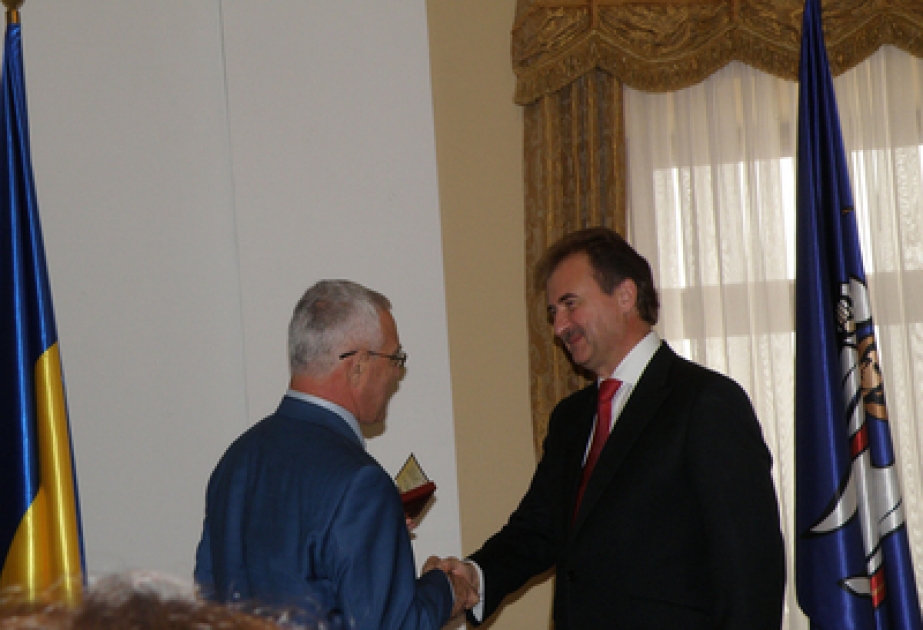 Ukrayna Prezidenti adından həmvətənimizə dövlət təltifini Kiyev Şəhər Dövlət Administrasiyasının sədri təqdim etmişdir