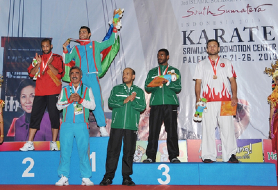 Aserbaidschanischer Karateka bei dritten Wettbewerben der islamischen Solidarität eine Goldmedaille errungen