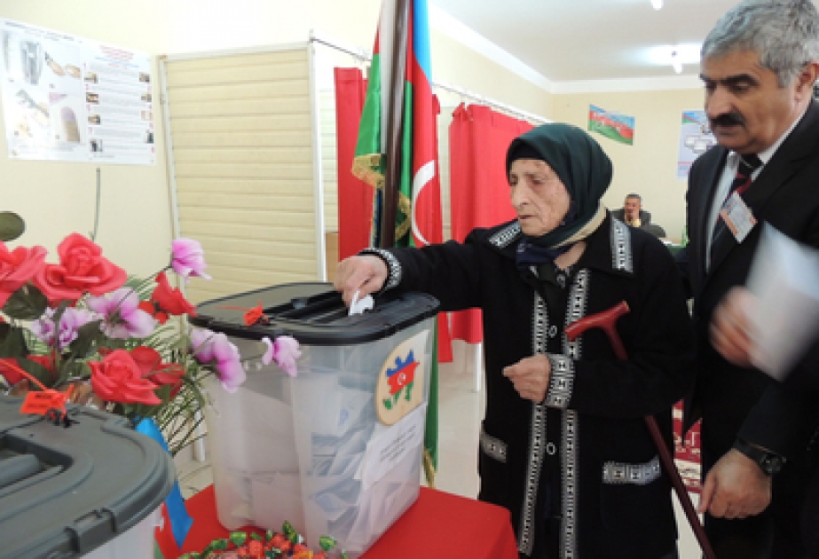 В Бинагадинском районе 111-летняя Марал Магеррамова приняла участие в голосовании
