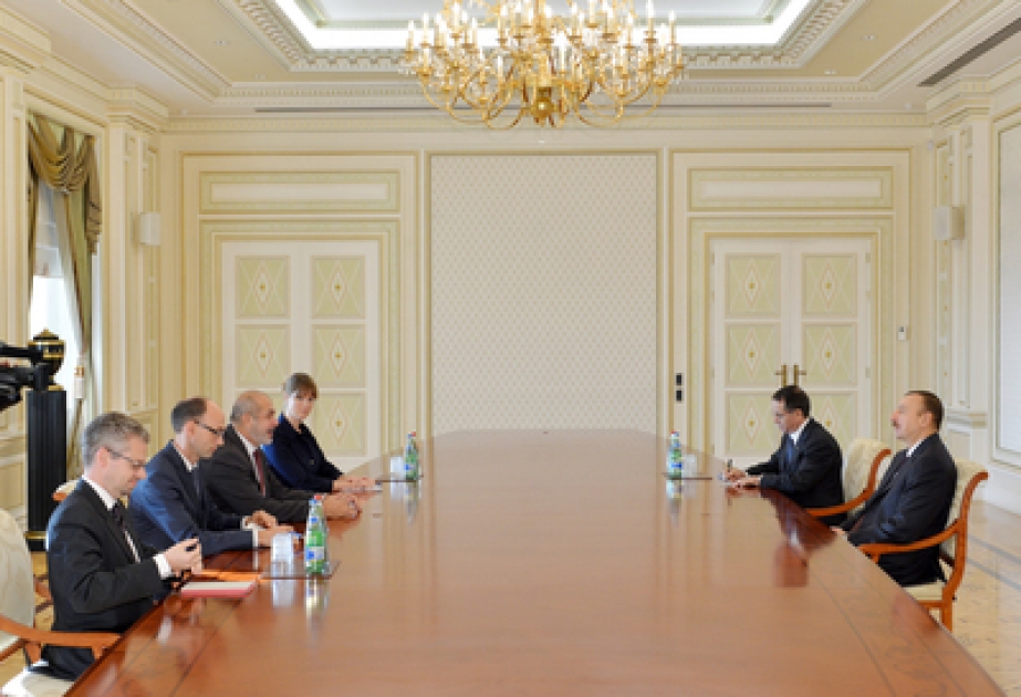 Президент Азербайджана Ильхам Алиев принял специального представителя Европейского Союза по Южному Кавказу VİDEO