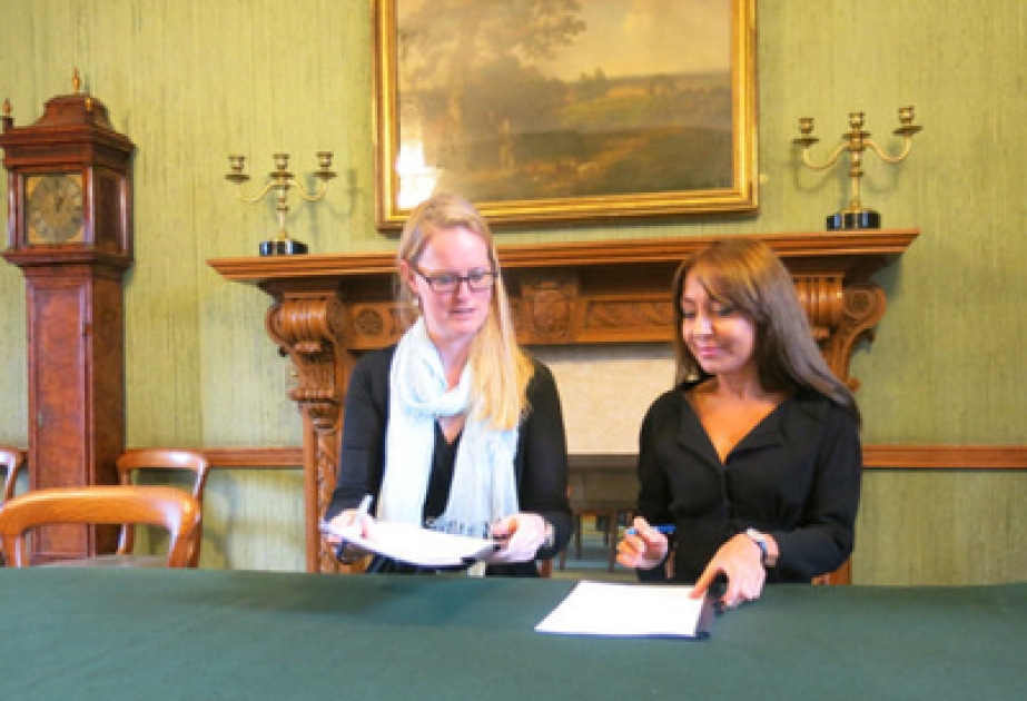 Ein Memorandum über die Bildung eines wissenschaftlichen Zentrums für Aserbaidschan und Kaukasiologie namens Nizami Ganjavi an der Oxford Universität unterzeichnet