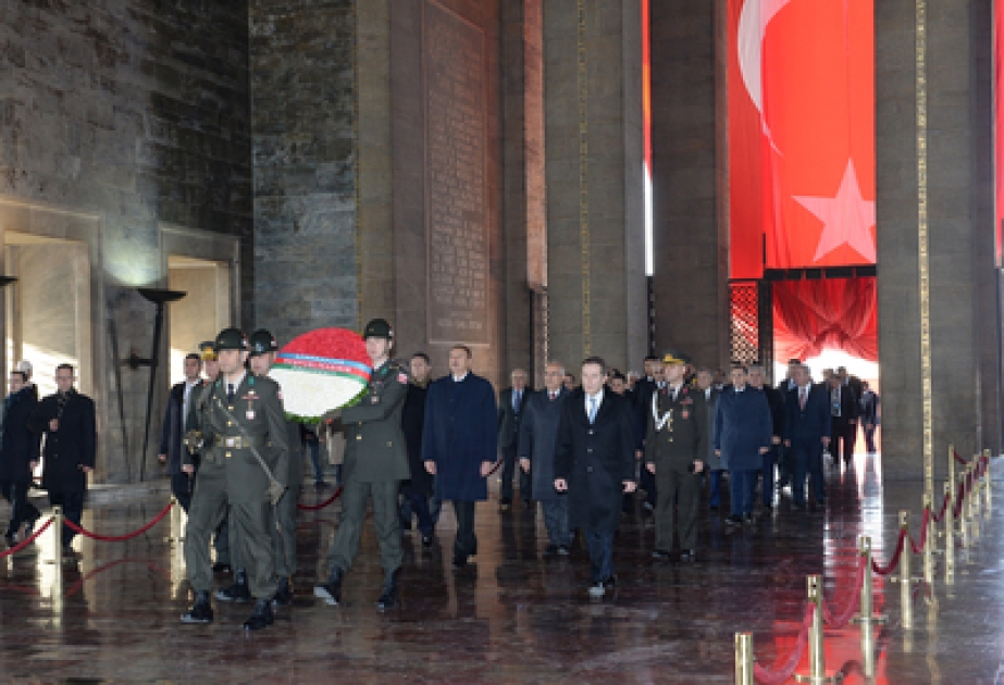 Präsident von Aserbaidschan Ilham Aliyev Anitkabir besucht VİDEO