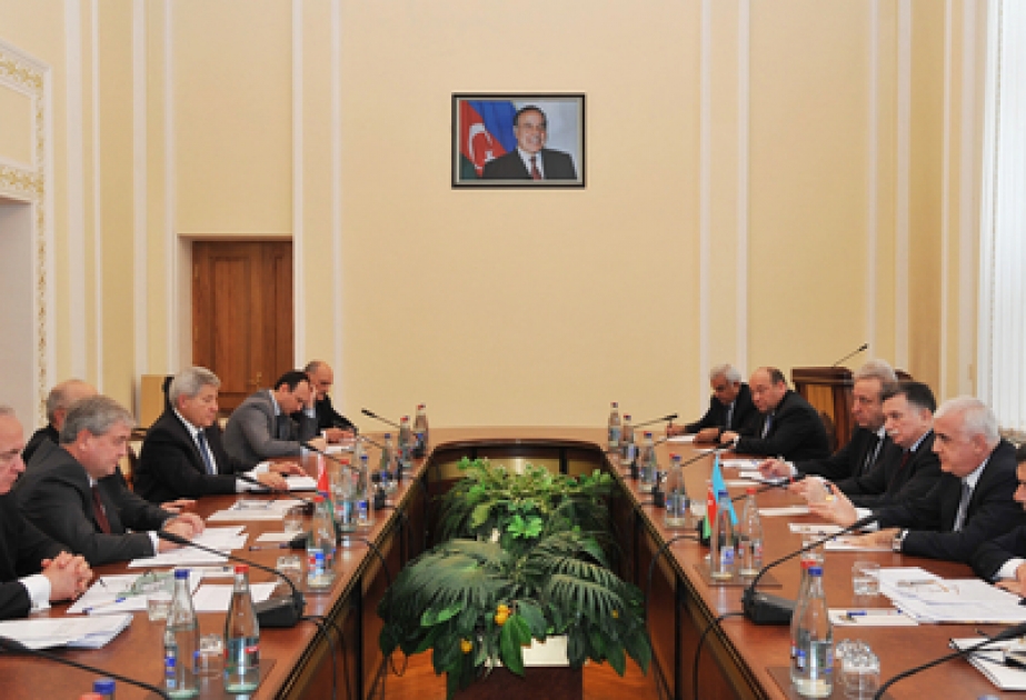 Azərbaycan Baş nazirinin müavini İsmət Abasov Belarus Baş nazirinin birinci müavini Vladimir Semaşko ilə görüşmüşdür