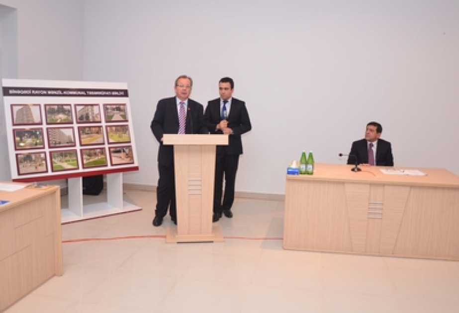 Binəqədi Rayon İcra Hakimiyyətinin sakinlərlə keçirdiyi növbəti görüşdə avropalı ekspert də iştirak etmişdir