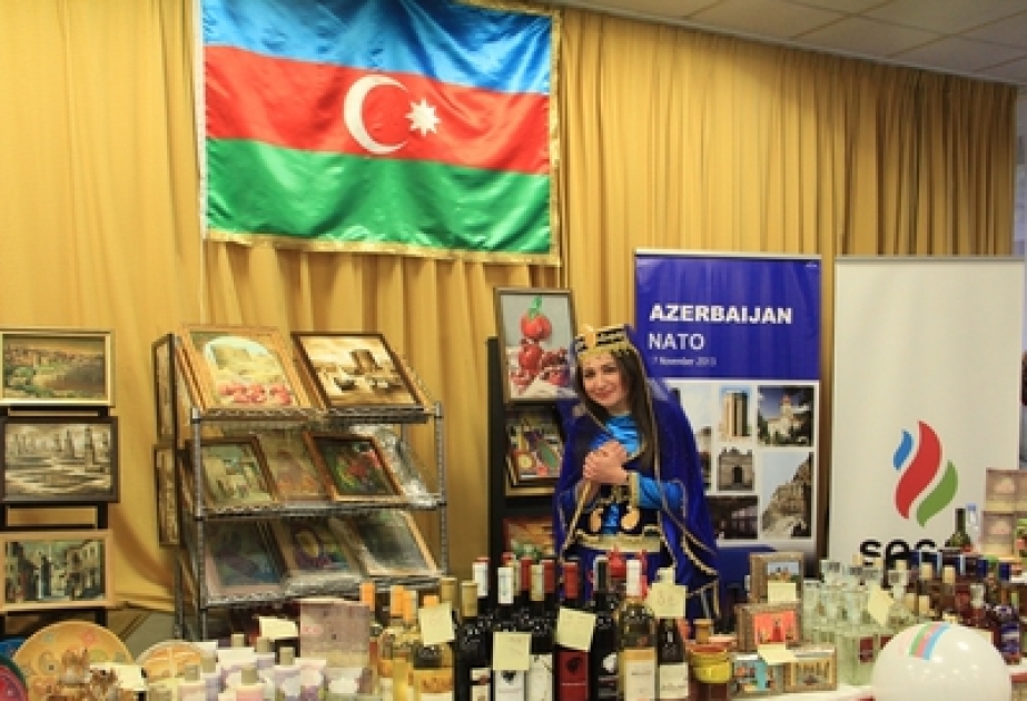 NATO-nun Mənzil Qərargahında keçirilən “Xeyriyyə bazarı”nda Azərbaycan da təmsil olunmuşdur