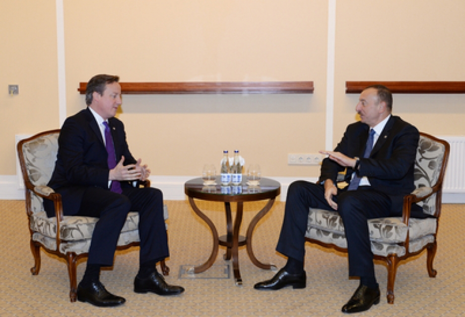 Le président azerbaïdjanais Ilham Aliyev et le Premier ministre britannique David Cameron se sont entretenus à Vilnius VİDEO