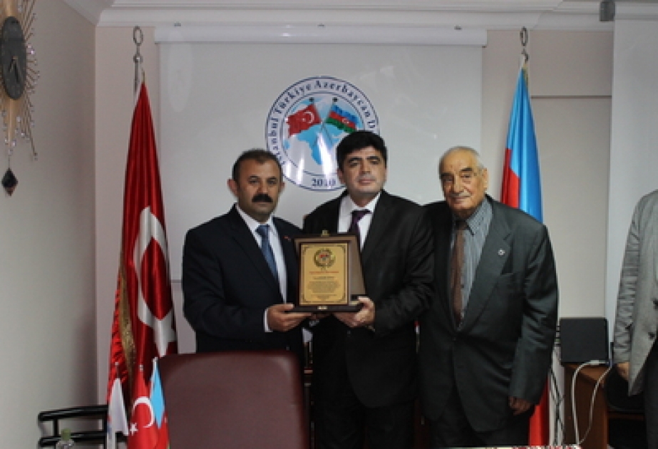 İstanbul Türkiyə-Azərbaycan Dərnəyində keçirilmiş toplantıda erməni təbliğatına qarşı birgə fəaliyyət məsələləri müzakirə olunmuşdur