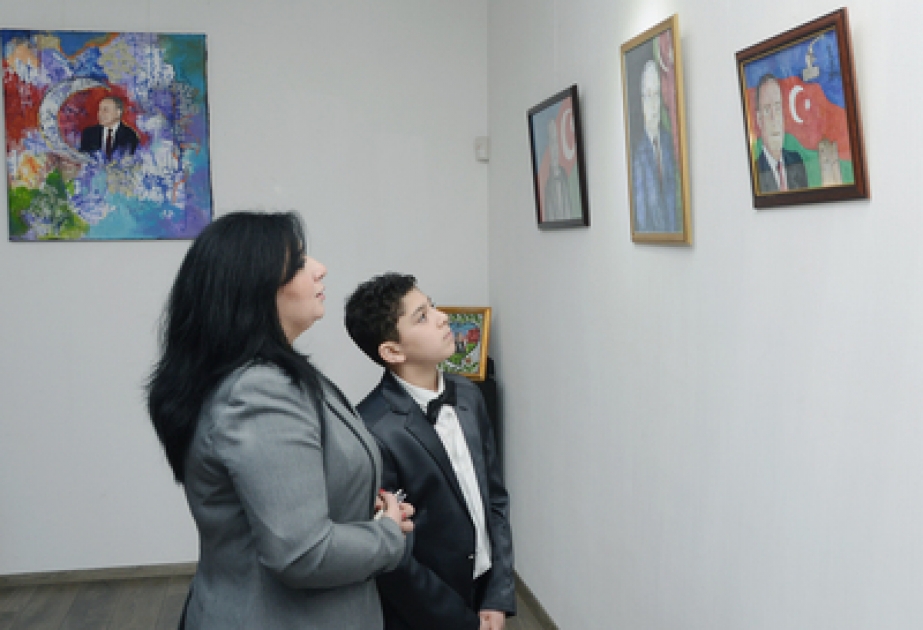 В Баку открылась выставка под названием «Наследие Гейдара Алиева и молодежь»