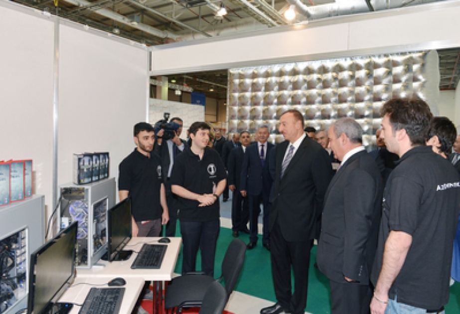 Le président Ilham Aliyev a visité le 19e Salon international des télécommunications et des technologies de l’information d’Azerbaïdjan BakuTel-2013 VİDEO