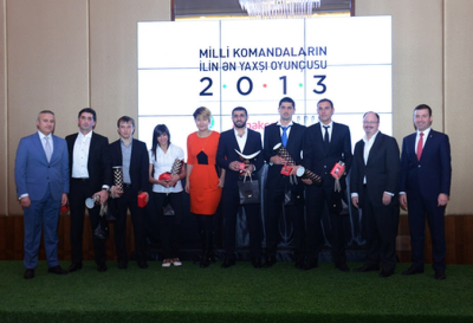 Член сборной Азербайджана по футболу Рашад Садыхов выбран лучшим футболистом 2013 года