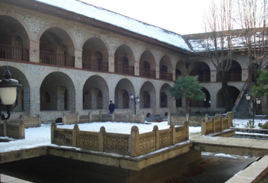 Şəki qış fəslində də turistləri özünə cəlb edir