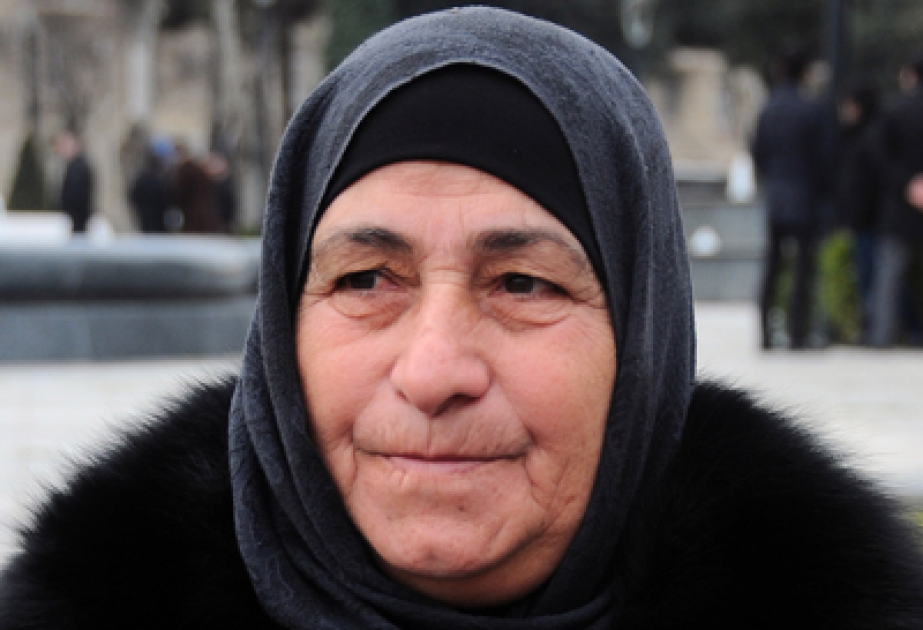 Azərbaycanlılar Şəhidlər xiyabanını ziyarət etməyi özlərinin müqəddəs borcu hesab edirlər