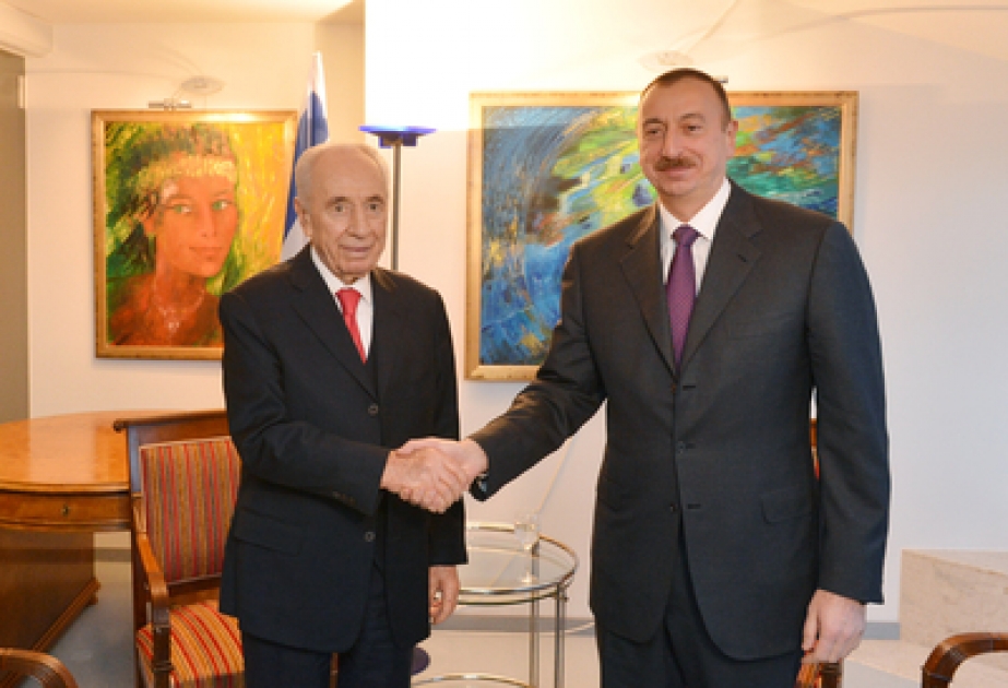 Entretien du président azerbaïdjanais Ilham Aliyev avec le président israélien Shimon Peres VIDEO