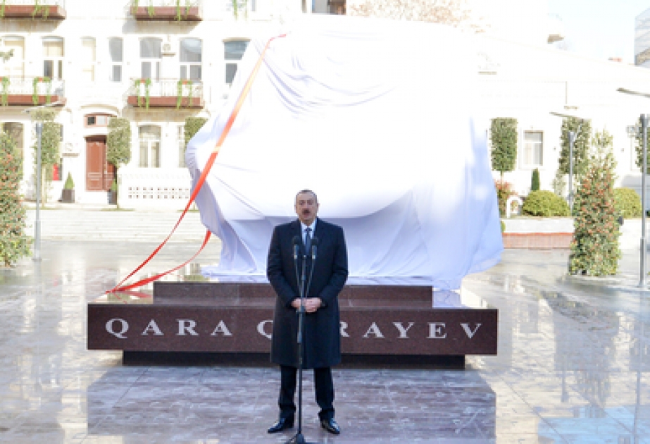 Le président azerbaïdjanais Ilham Aliyev a assisté à l’inauguration du monument du grand compositeur azerbaïdjanais Gara Garayev à Bakou VIDEO
