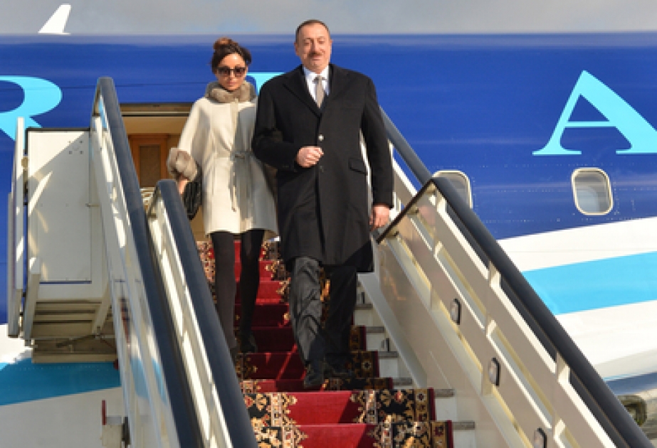 Aserbaidschans Präsident Ilham Aliyev zu einem Arbeitsbesuch in der Russische Föderation eingetroffen VIDEO
