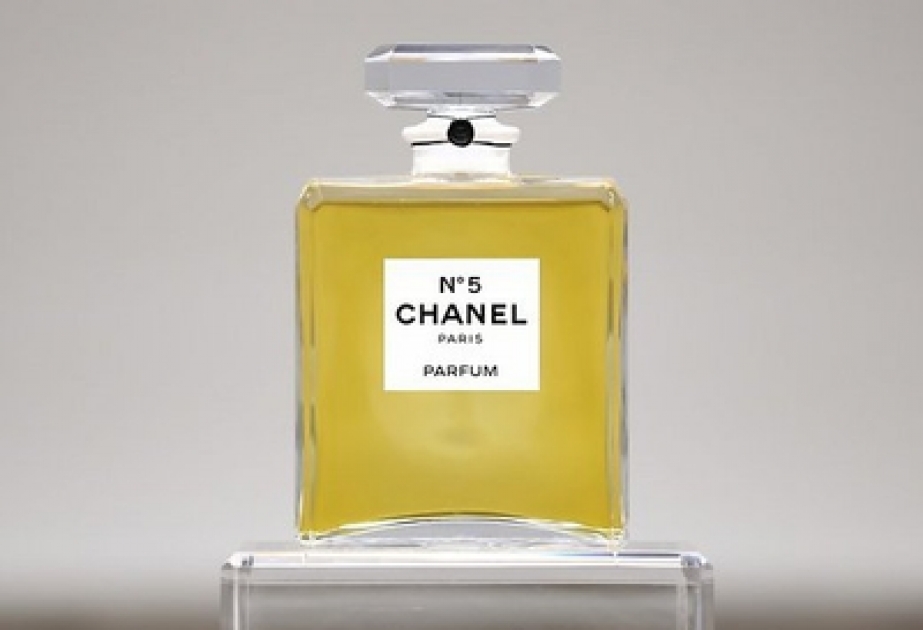 Еврокомиссия нашла аллергены в составе духов Chanel №5