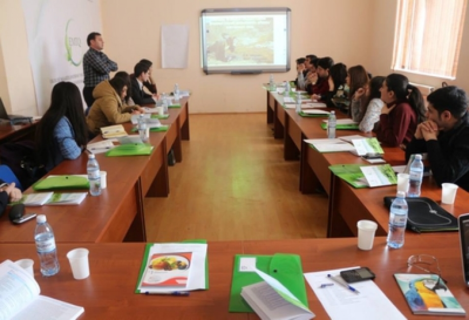 “Ekoloji maarifləndirmə təlimçilərinin təlimi” mövzusunda seminar-treninq keçirilmişdir