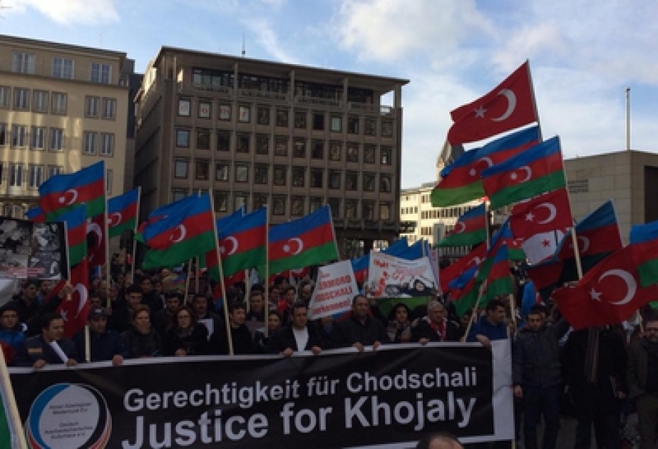 Cologne: Une marche consacrée au 22e anniversaire du génocide de Khodjaly