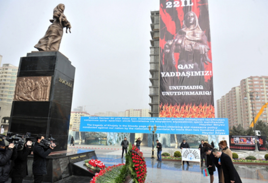 Члены молодежного объединения партии «Ени Азербайджан» почтили память жертв Ходжалинского геноцида