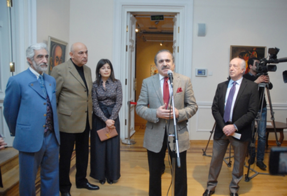 In Baku fand die erste Einzelausstellung des in Deutschland lebenden aserbaidschanischen Künstlers „Widmung. Zwischen Osten und Westen“ statt