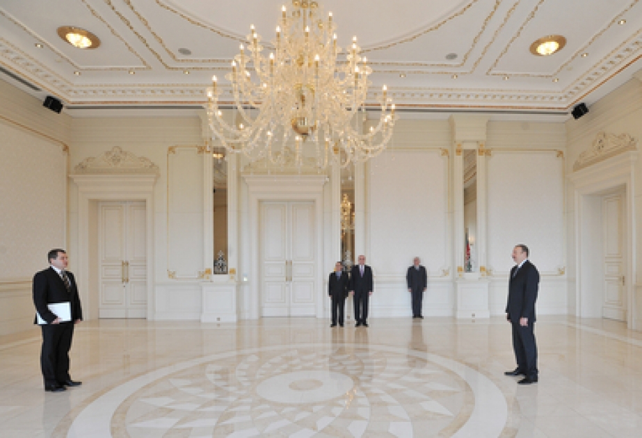 President Ilham Aliyev receives credentials of incoming Czech Ambassador VIDEO
