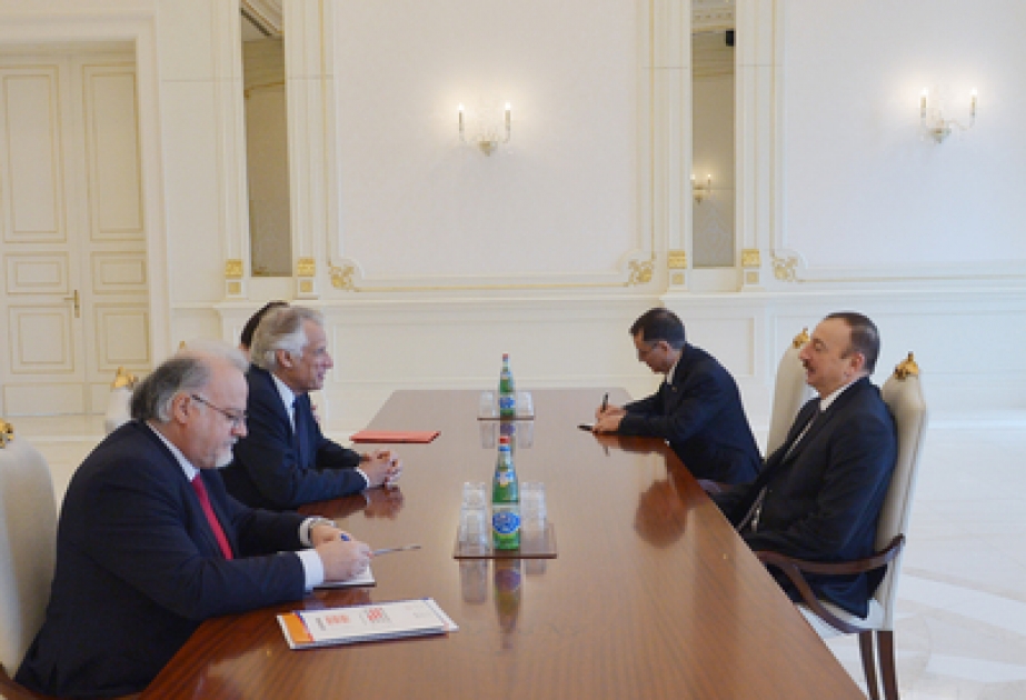 Entretien entre le président azerbaïdjanais Ilham Aliyev et l'ancien Premier ministre français Dominique de Villepin VIDEO
