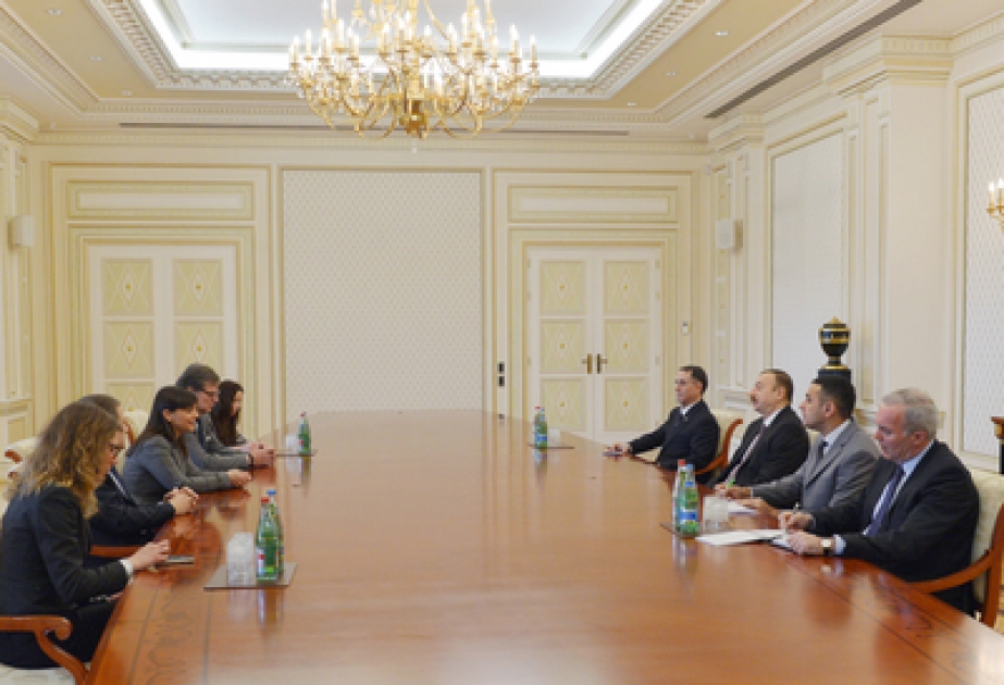 الرئيس إلهام علييف يلتقي رئيسة المجلس الإقليمي لإقليم فريولي فينيتسيا جوليا الإيطالي والوفد المرافق لها