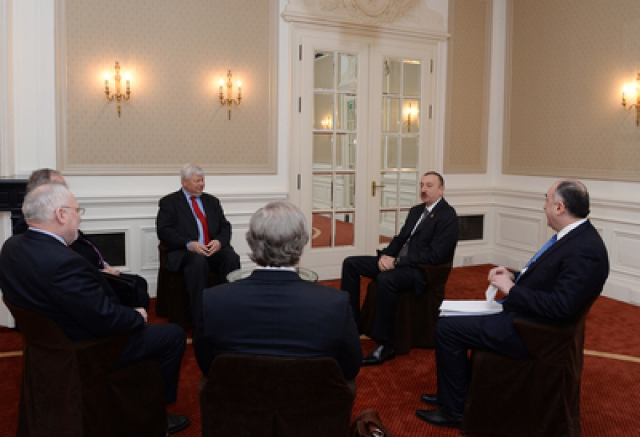 Präsident von Aserbaidschan Ilham Aliyev in den Haag mit den Co-Vorsitzenden der Minsker Gruppe der OSZE zusammengekommen VIDEO