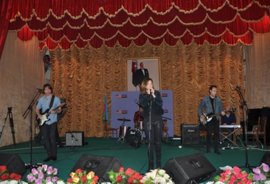 Известная американская группа «Mary McBride Band» выступила в Барде