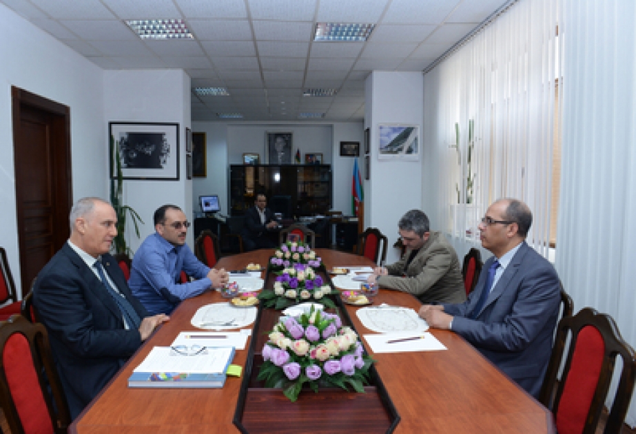 Aussichten für die Zusammenarbeit zwischen Aserbaidschan und Marokko im Bereich der Information zur Erörterung gebracht