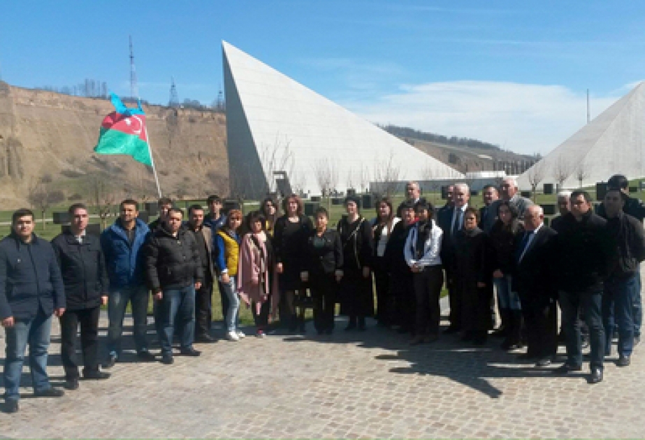 Bakının Nizami rayon ictimaiyyəti Quba Soyqırımı Memorial Kompleksini ziyarət etmişdir