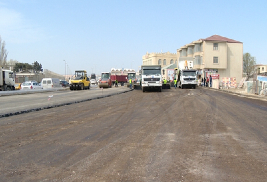 Paytaxtın Ziya Bünyadov prospektində asfalt-beton işlərinə başlanmışdır VİDEO